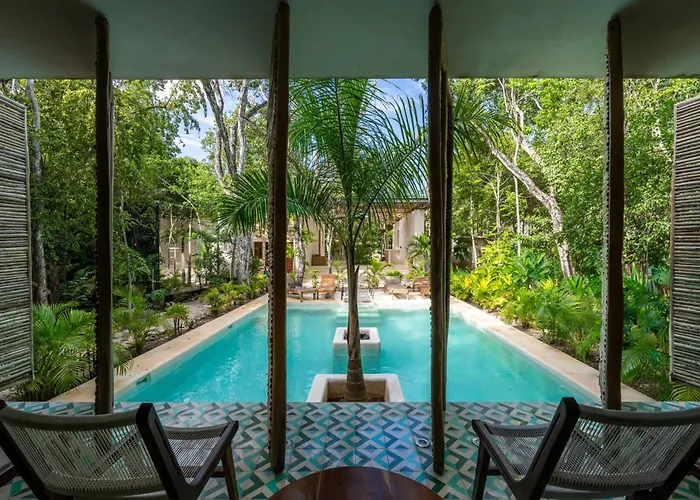 Chay Glass Jungle House Apartment Tulum