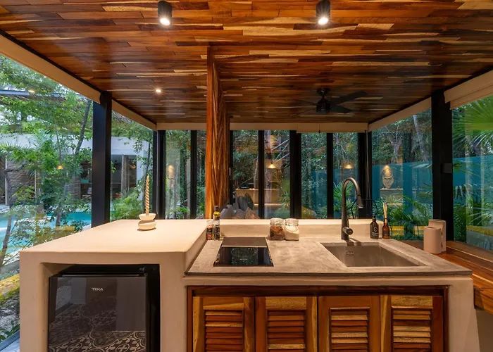 Apartment Chay Glass Jungle House Tulum