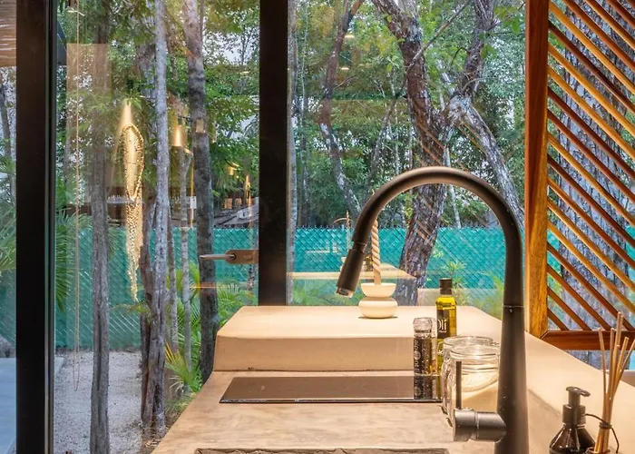 Chay Glass Jungle House * Tulum