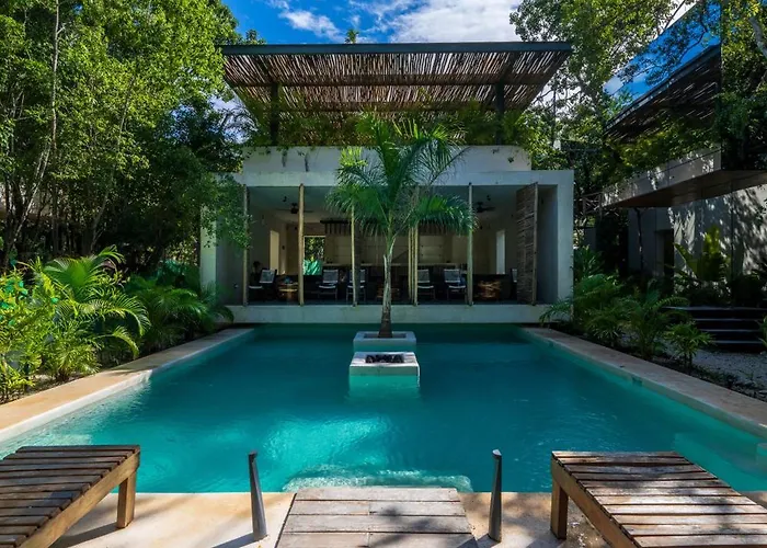 Chay Glass Jungle House Apartment Tulum